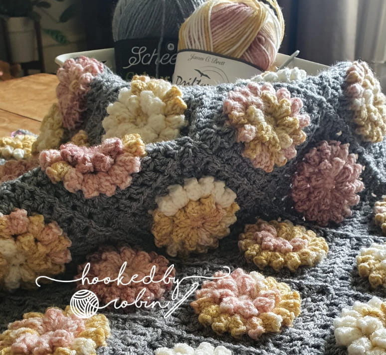 Popcorn Flower Motif Square